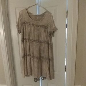 Easel Md light pink and grey casual dress